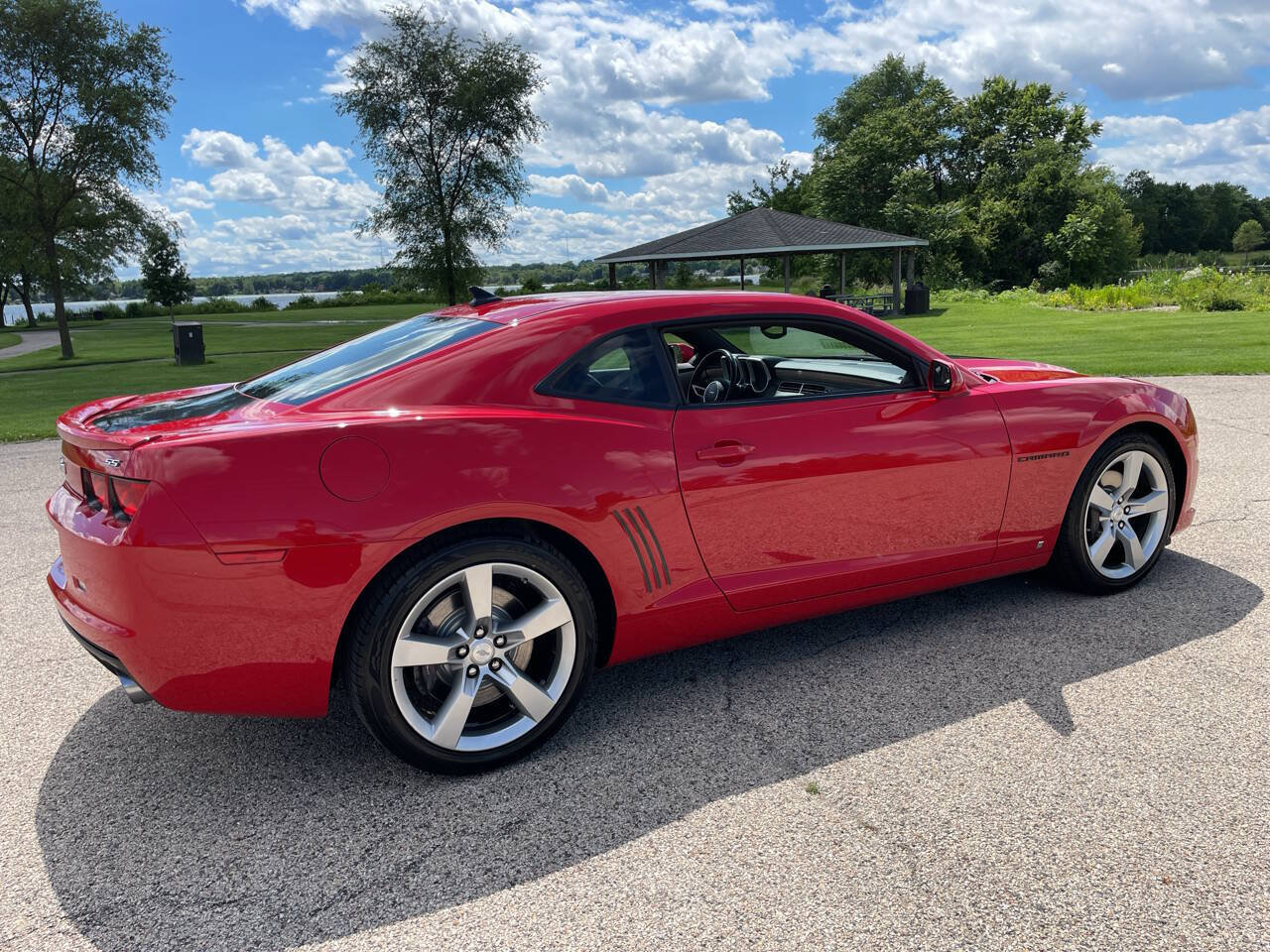 Used 2010 Chevrolet Camaro SS w/ LPO, Ground Effects Package RWD image 60