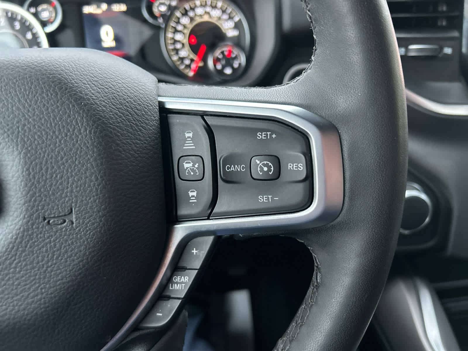 Used 2025 RAM 1500 Big Horn image 33