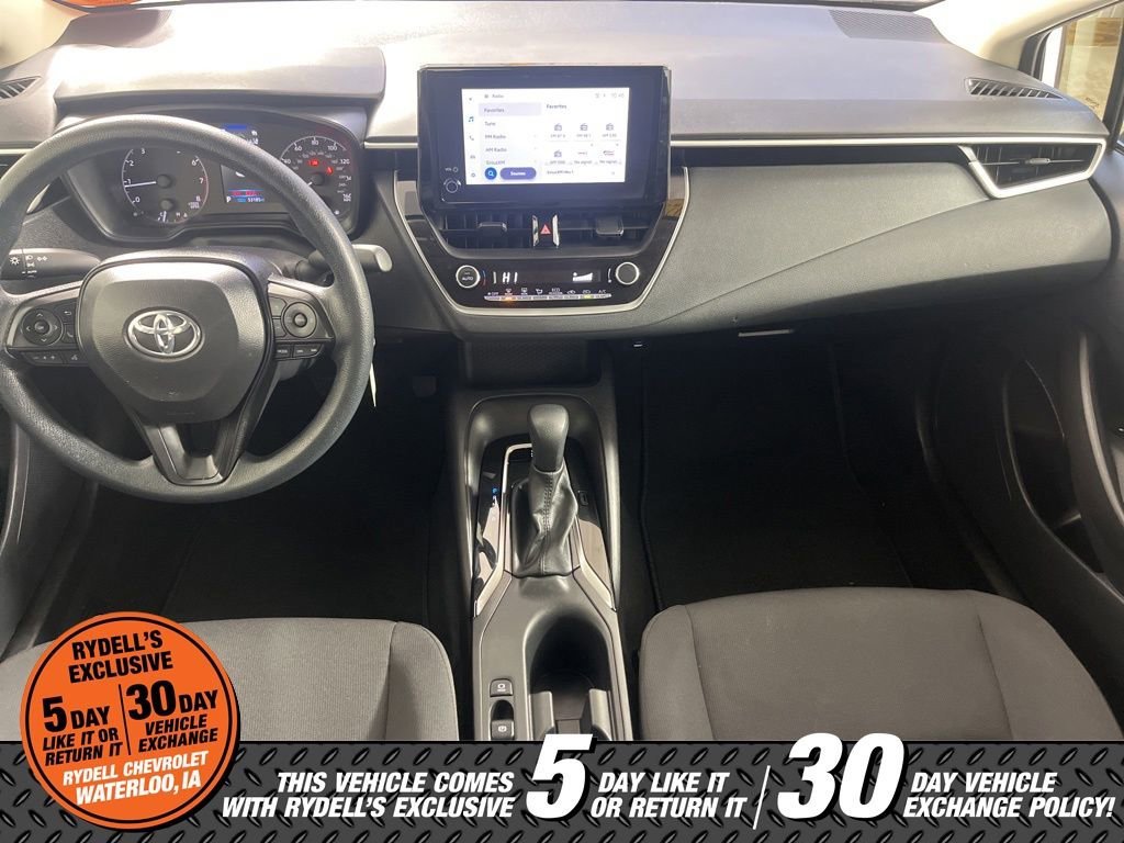 Used 2025 Toyota Corolla LE image 19