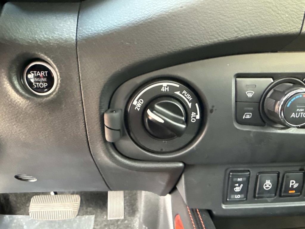 Used 2024 Nissan Frontier PRO-4X w/ Pro Premium Package image 35