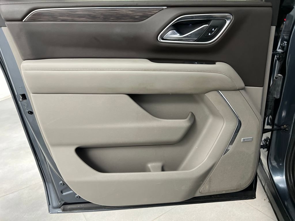 Used 2021 Chevrolet Suburban Z71 w/ Z71 Off-Road Package image 16