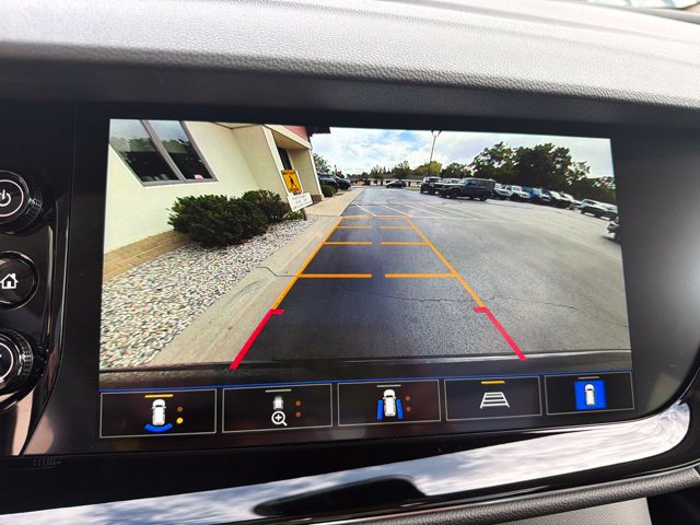 Used 2023 Buick Envision Avenir AWD/4WD image 31