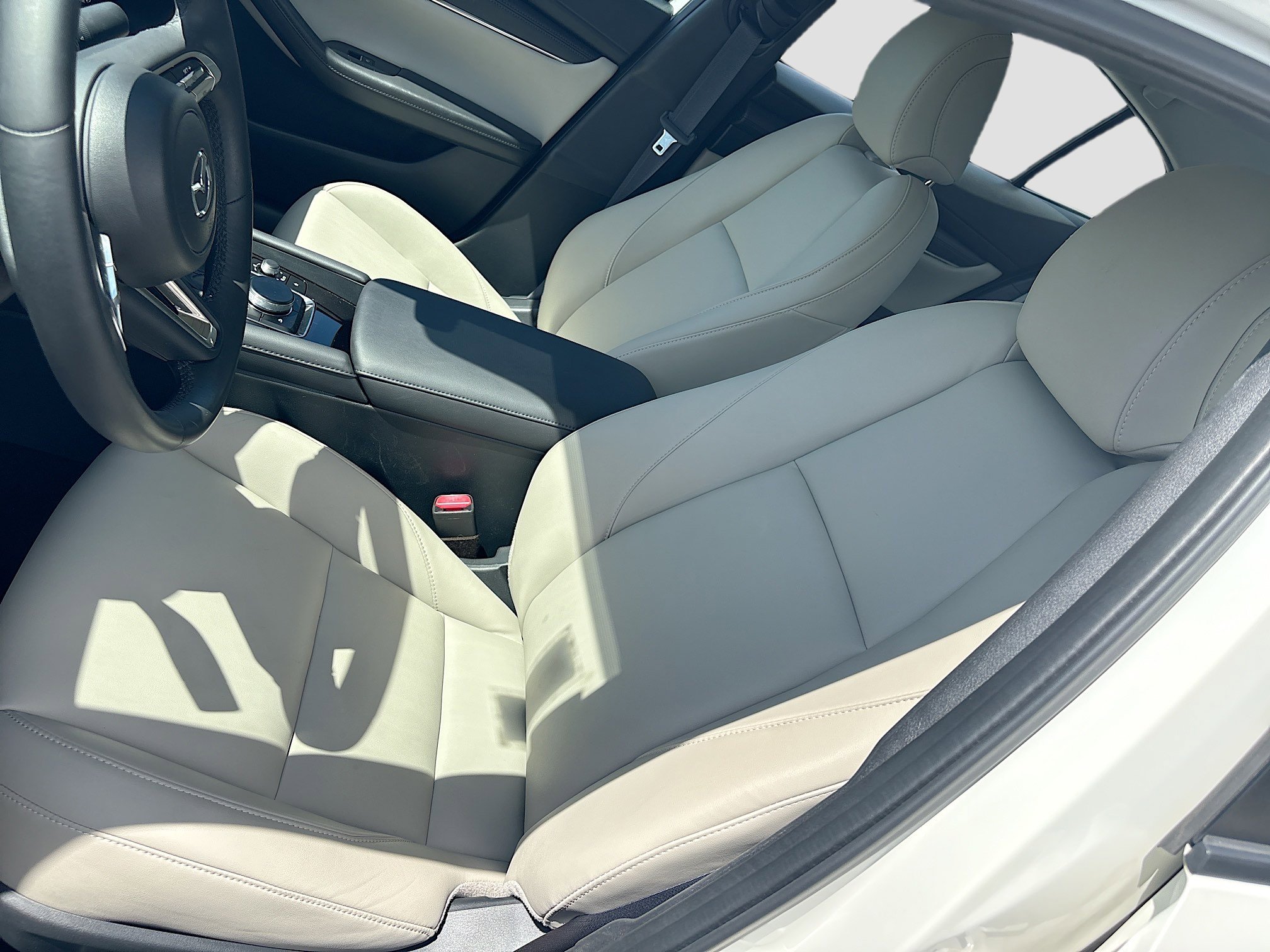 Used 2023 MAZDA MAZDA3 s image 15