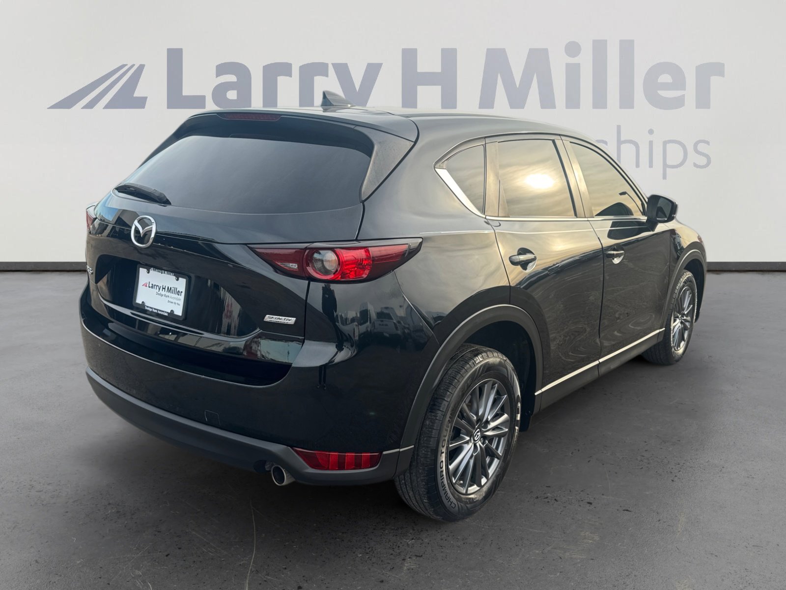 Used 2019 MAZDA CX-5 Touring image 5