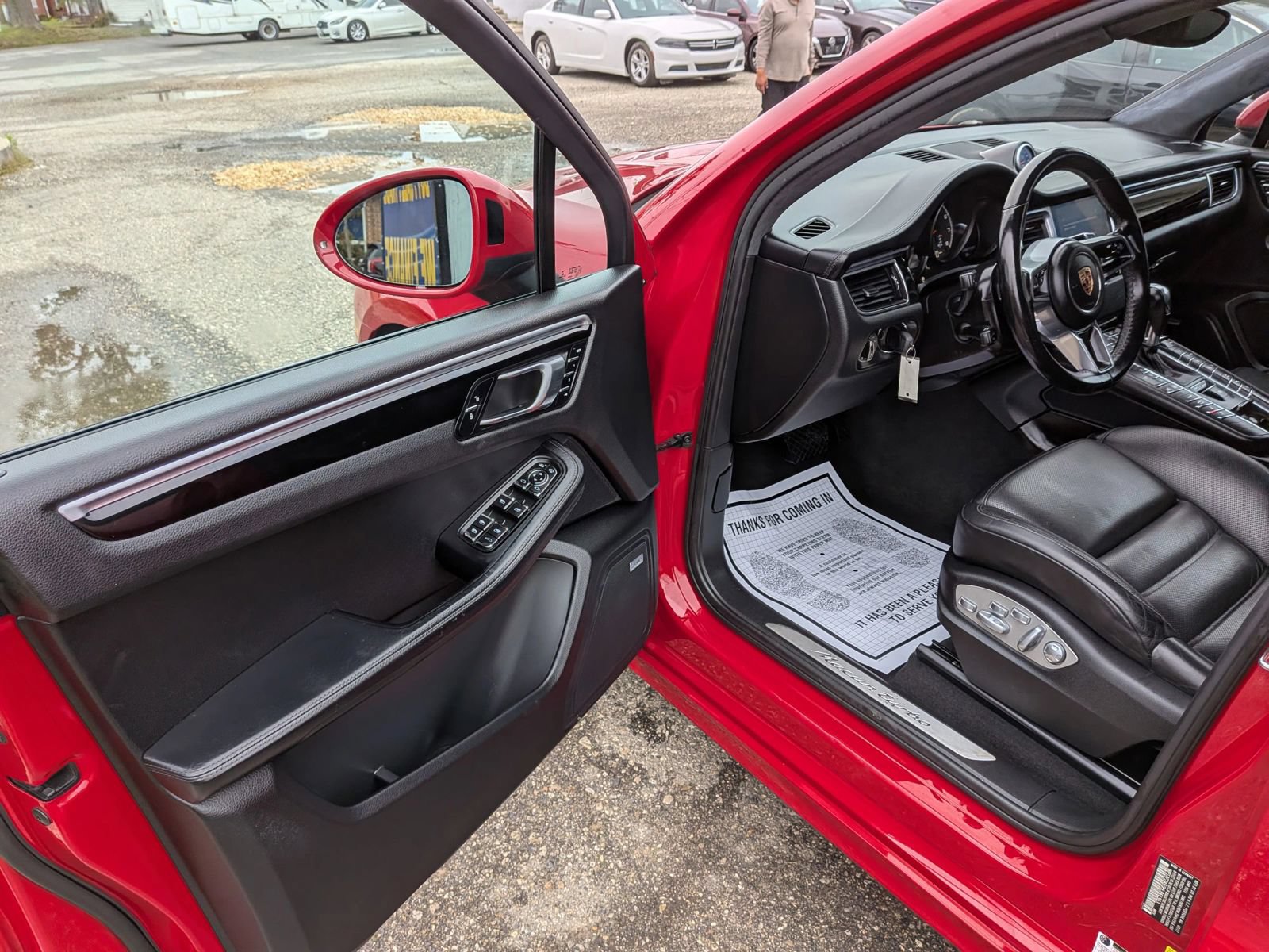 Used 2017 Porsche Macan Turbo AWD/4WD image 22