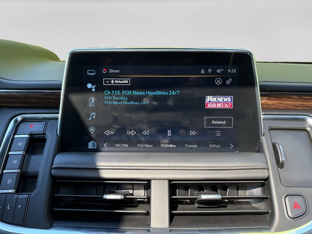 Used 2023 Chevrolet Suburban High Country AWD/4WD image 23