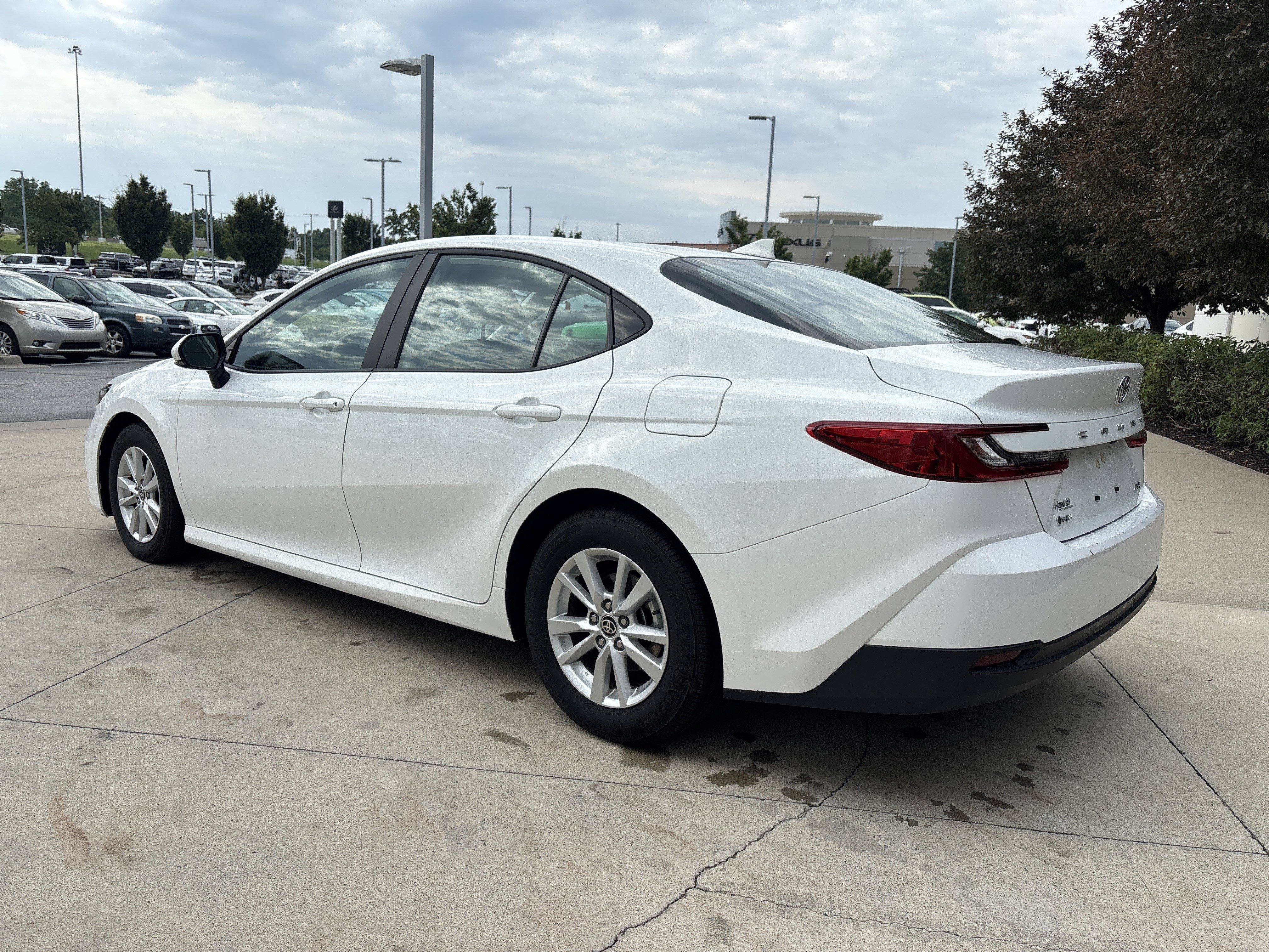 Used 2025 Toyota Camry Hybrid FWD image 7