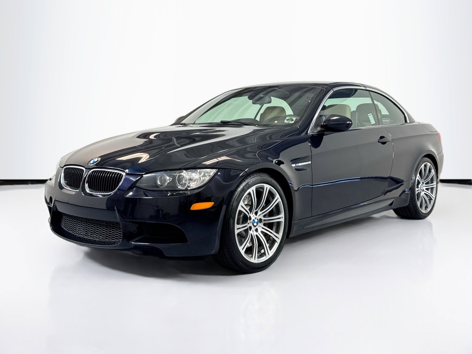 Used 2013 BMW M3 Convertible RWD image 1