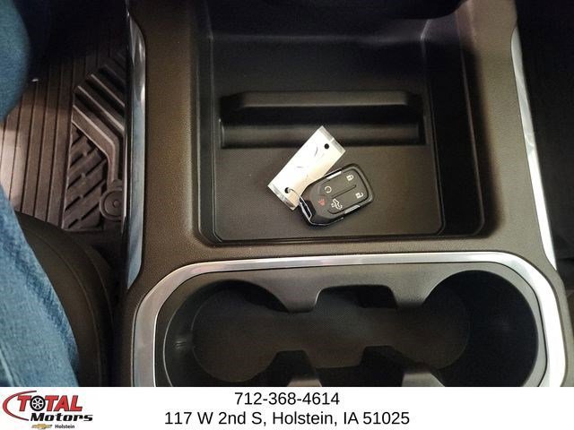 Used 2021 Chevrolet Silverado 1500 LTZ image 17