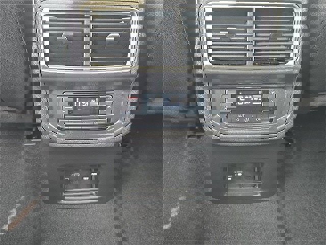 New 2026 Volkswagen Atlas SE image 13