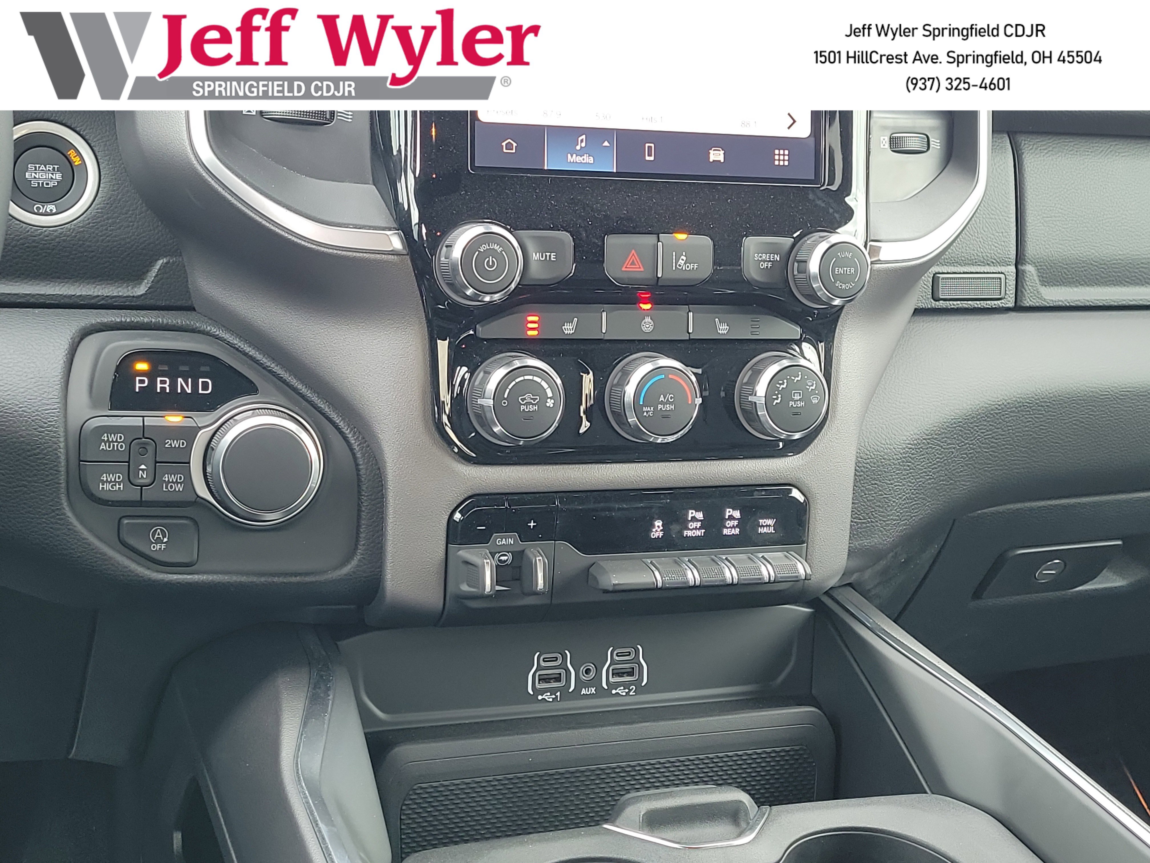 New 2025 RAM 1500 Big Horn image 12