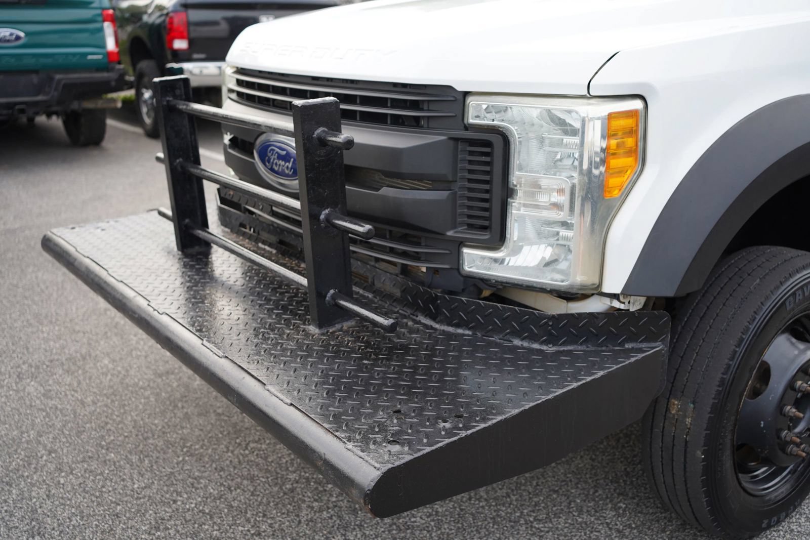 Used 2017 Ford F550 4x4 SuperCab Super Duty image 22