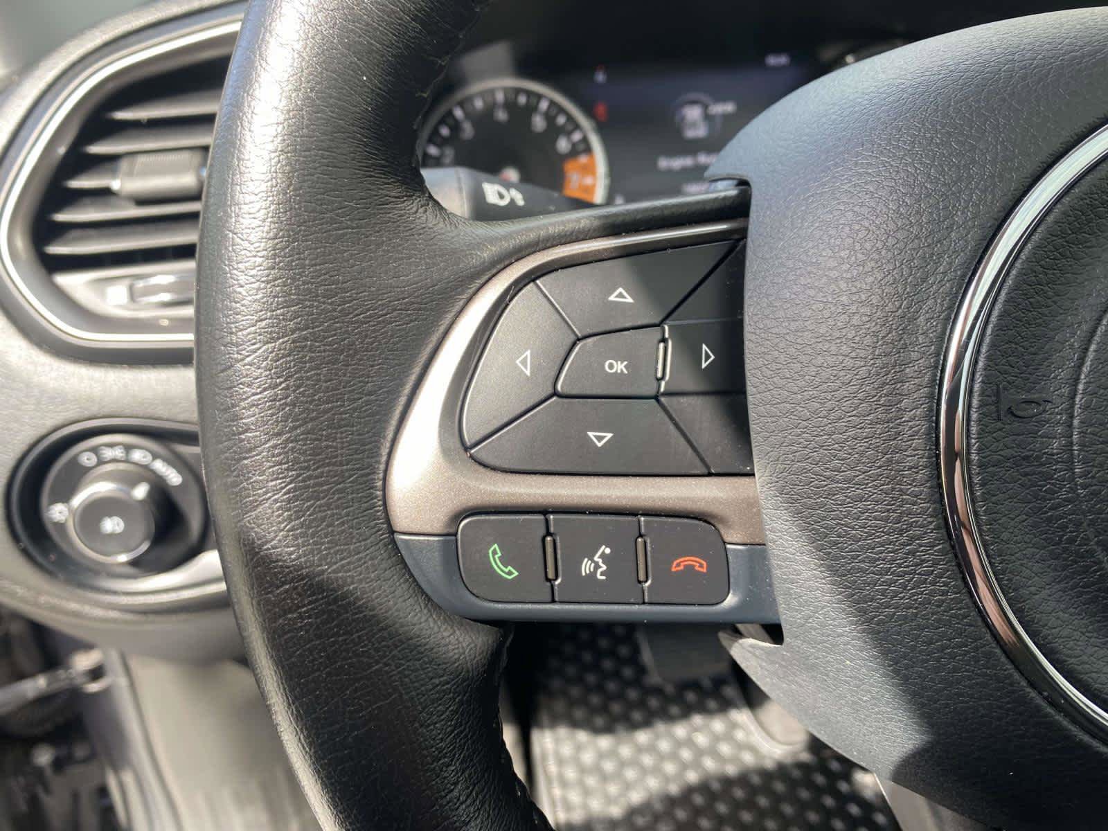 Used 2022 Jeep Renegade Limited w/ Sun, Sound & Wheels Group AWD/4WD image 14