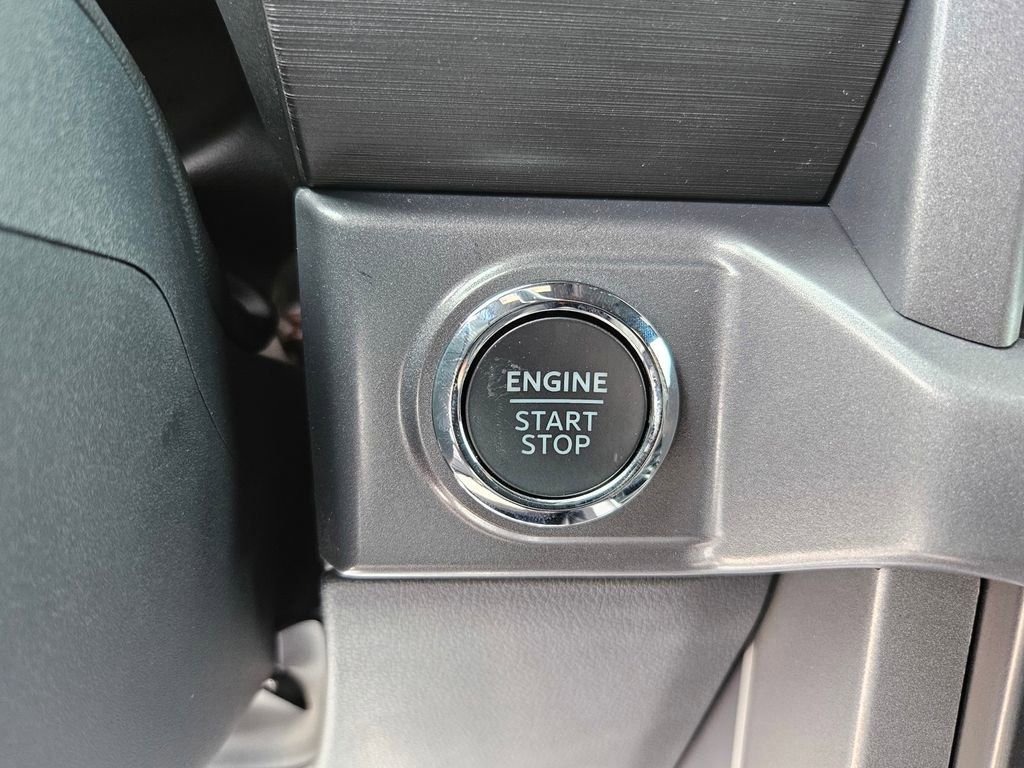 New 2025 Ford F150 XLT w/ Equipment Group 303A High image 17