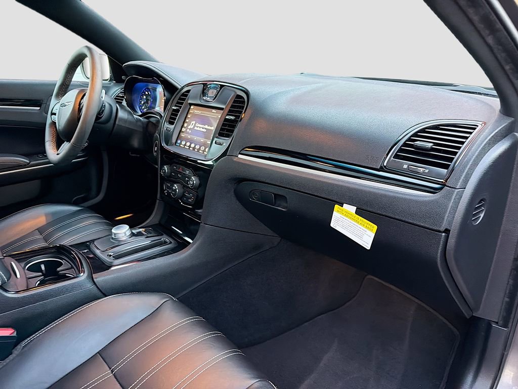 Used 2022 Chrysler 300 S RWD image 30