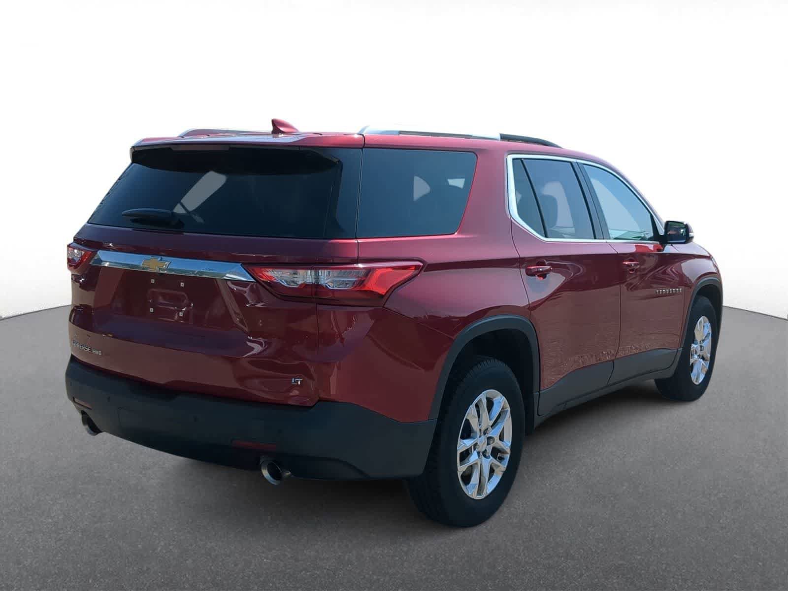 Used 2018 Chevrolet Traverse LT w/ LPO, Floor Liner Package AWD/4WD image 8