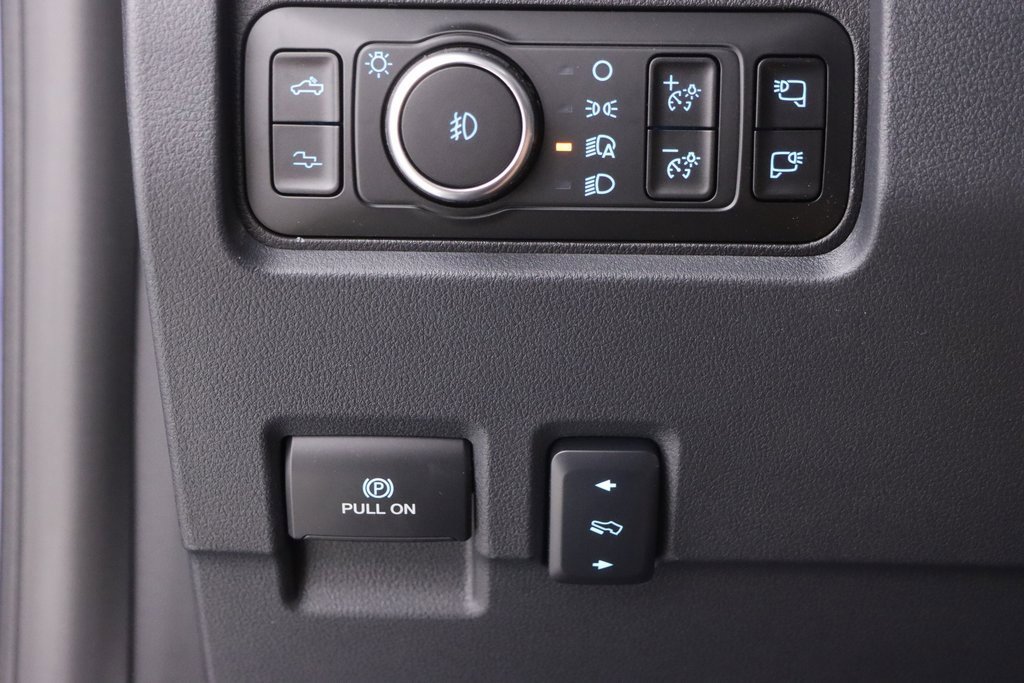 New 2026 Ford F450 Platinum image 21