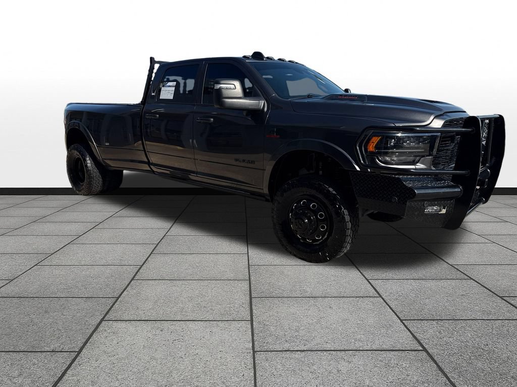 Used 2024 RAM 3500 Limited w/ Night Edition AWD/4WD image 7
