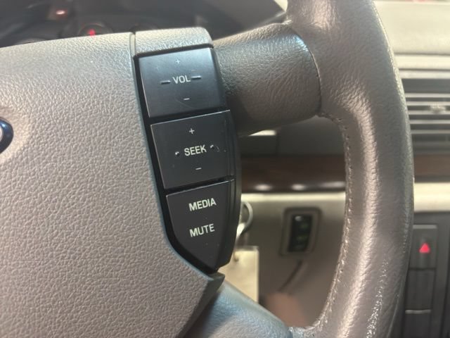 Used 2005 Ford Freestar SEL FWD image 29