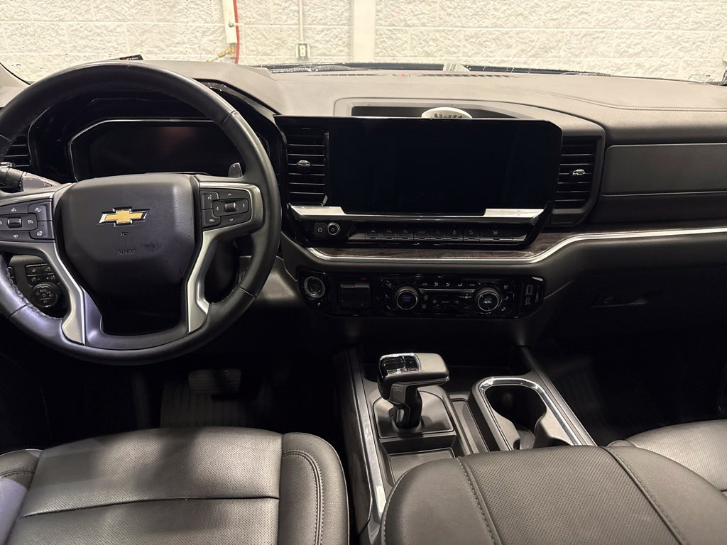 Used 2024 Chevrolet Silverado 1500 LTZ AWD/4WD image 13