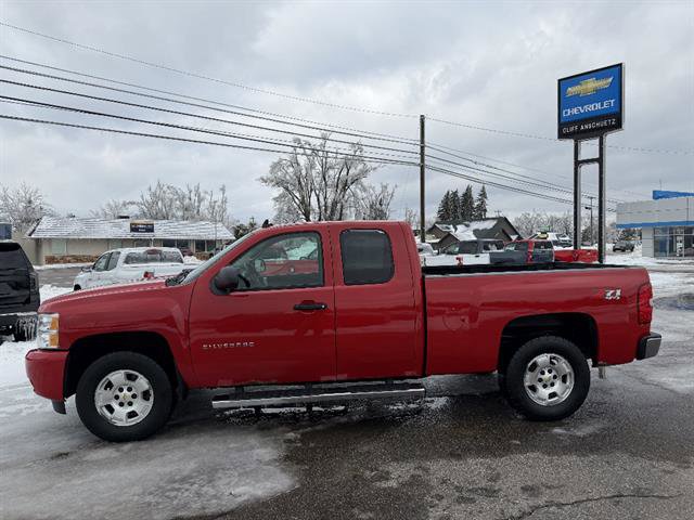 Used 2011 Chevrolet Silverado 1500 LT w/ All-Star Edition image 3