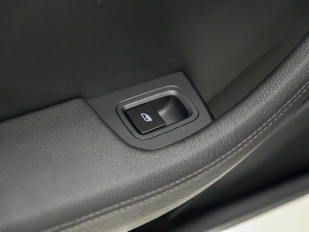 New 2026 Porsche Panamera 4 AWD/4WD image 16