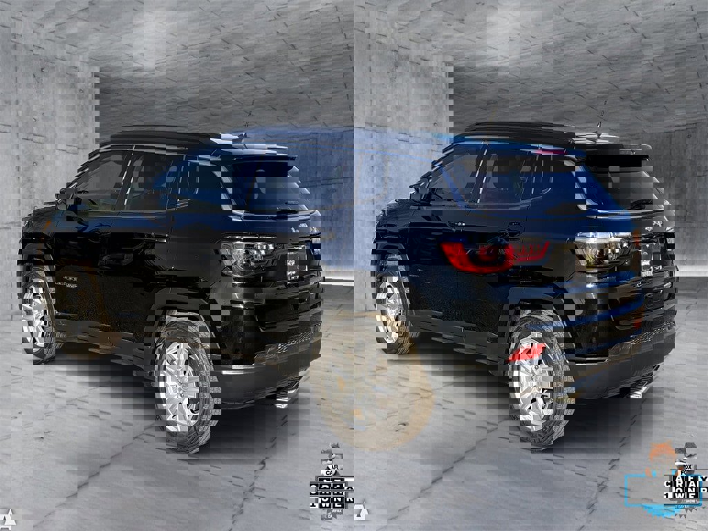 Certified 2022 Jeep Compass Latitude image 4