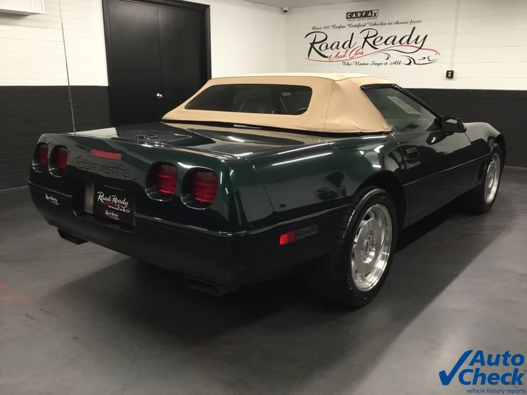 Used 1995 Chevrolet Corvette Convertible RWD image 21