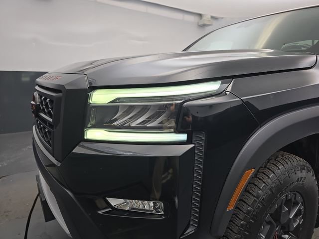 Used 2023 Nissan Frontier PRO-4X w/ Pro-4X Premium Package image 14