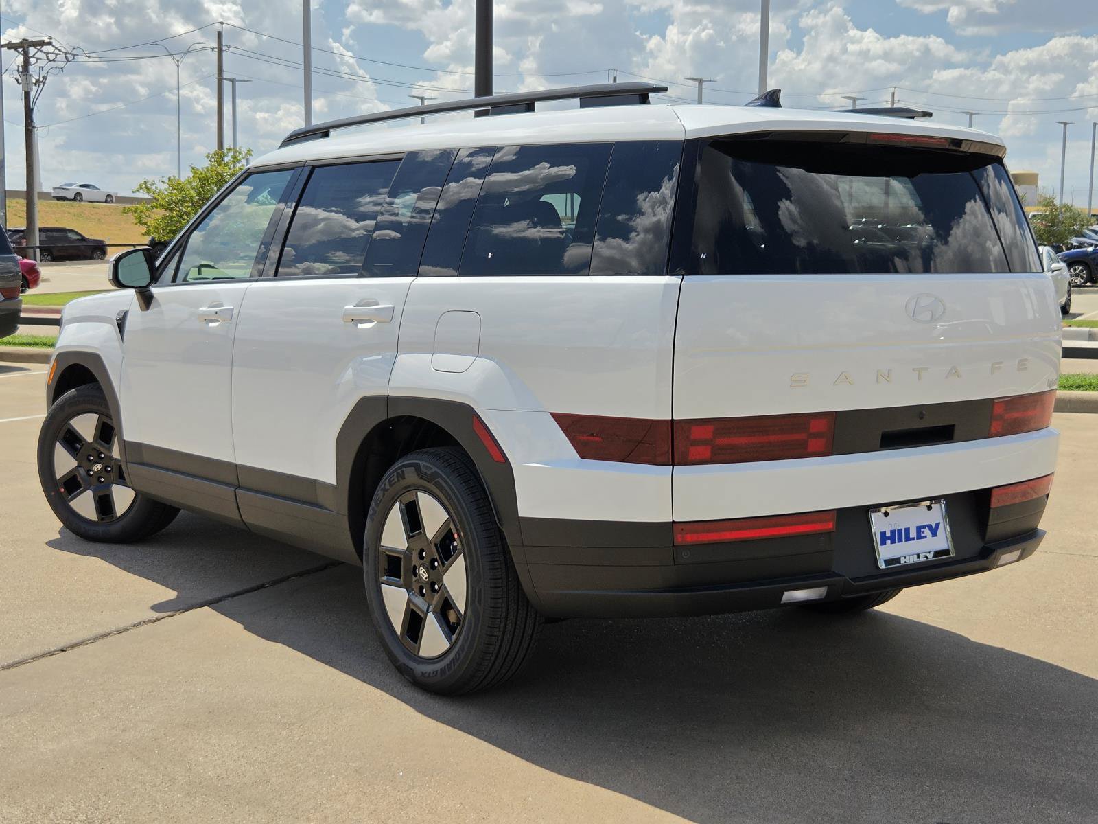 New 2027 Hyundai Santa Fe SEL FWD image 3