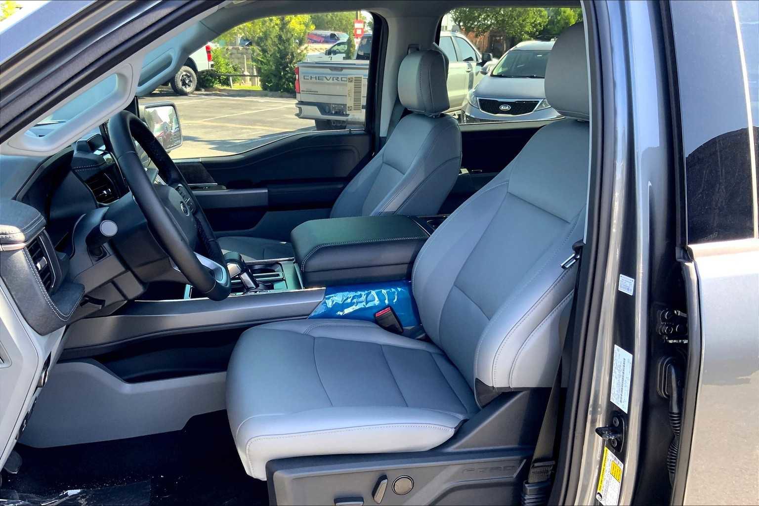 New 2025 Ford F150 Lightning Flash image 7