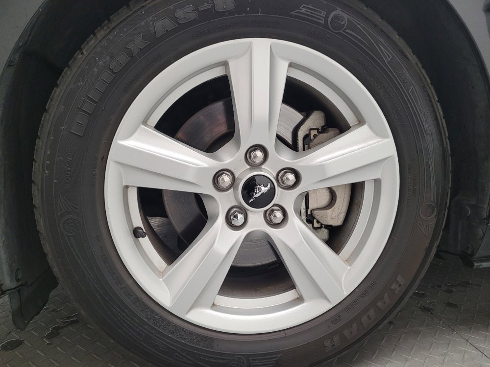 Used 2019 Ford Mustang Coupe image 31