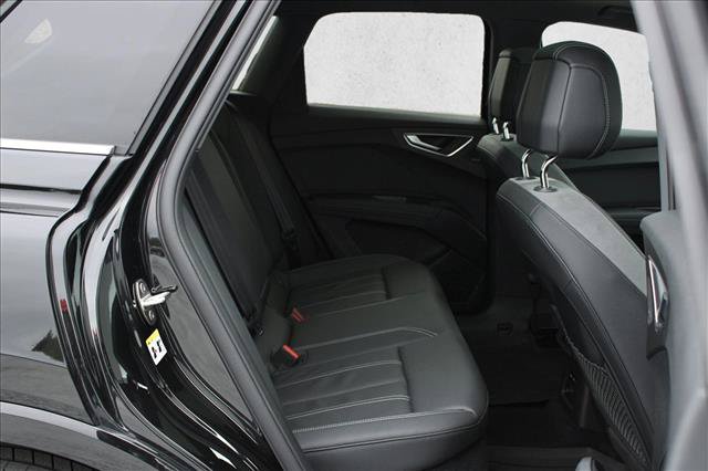 Used 2023 Audi Q4 e-tron Premium Plus w/ Premium Plus RWD image 24