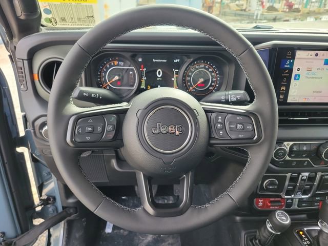 New 2026 Jeep Gladiator Mojave w/ Steel Bumper Group AWD/4WD image 17