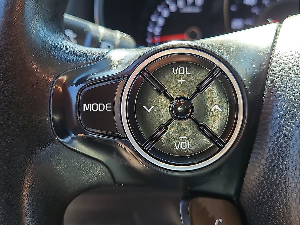 Used 2016 Kia Soul FWD image 23