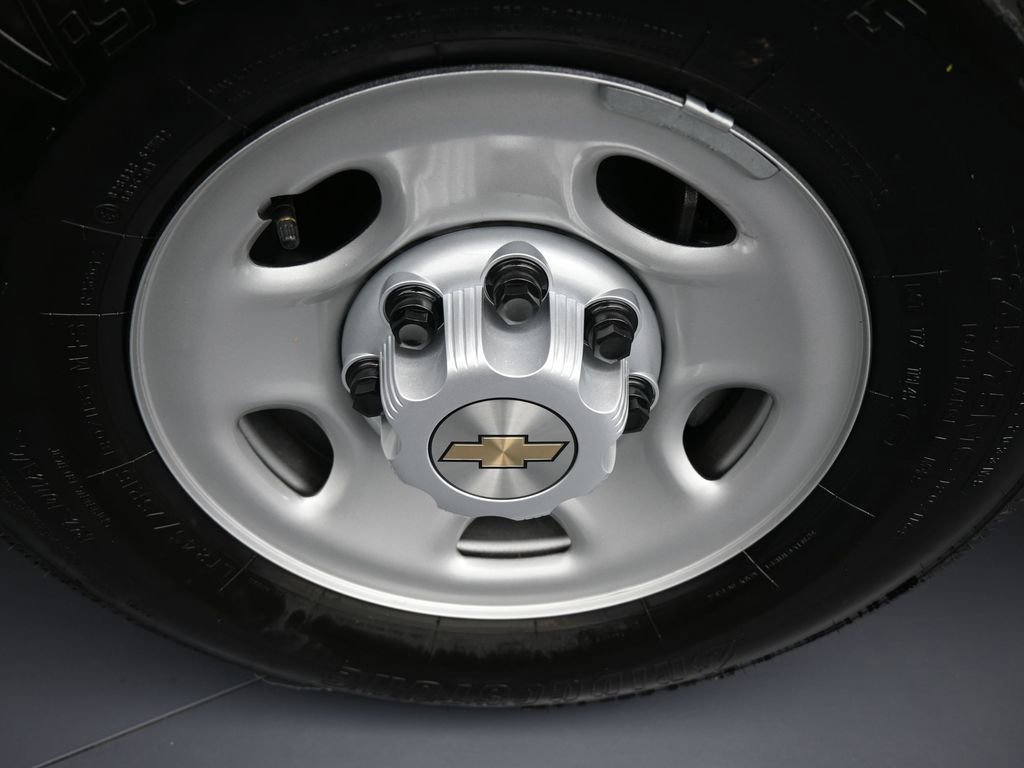 New 2025 Chevrolet Express 2500 Extended w/ Driver Convenience Package image 34