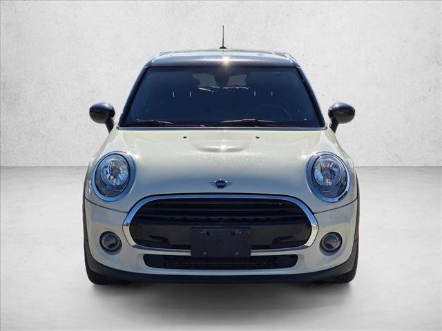 Used 2020 MINI Cooper 4-Door Hardtop image 2