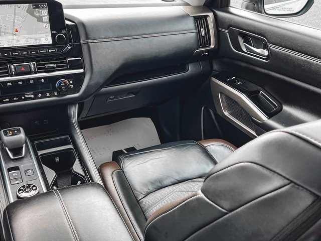 Used 2023 Nissan Pathfinder Platinum w/ Cargo Package image 16