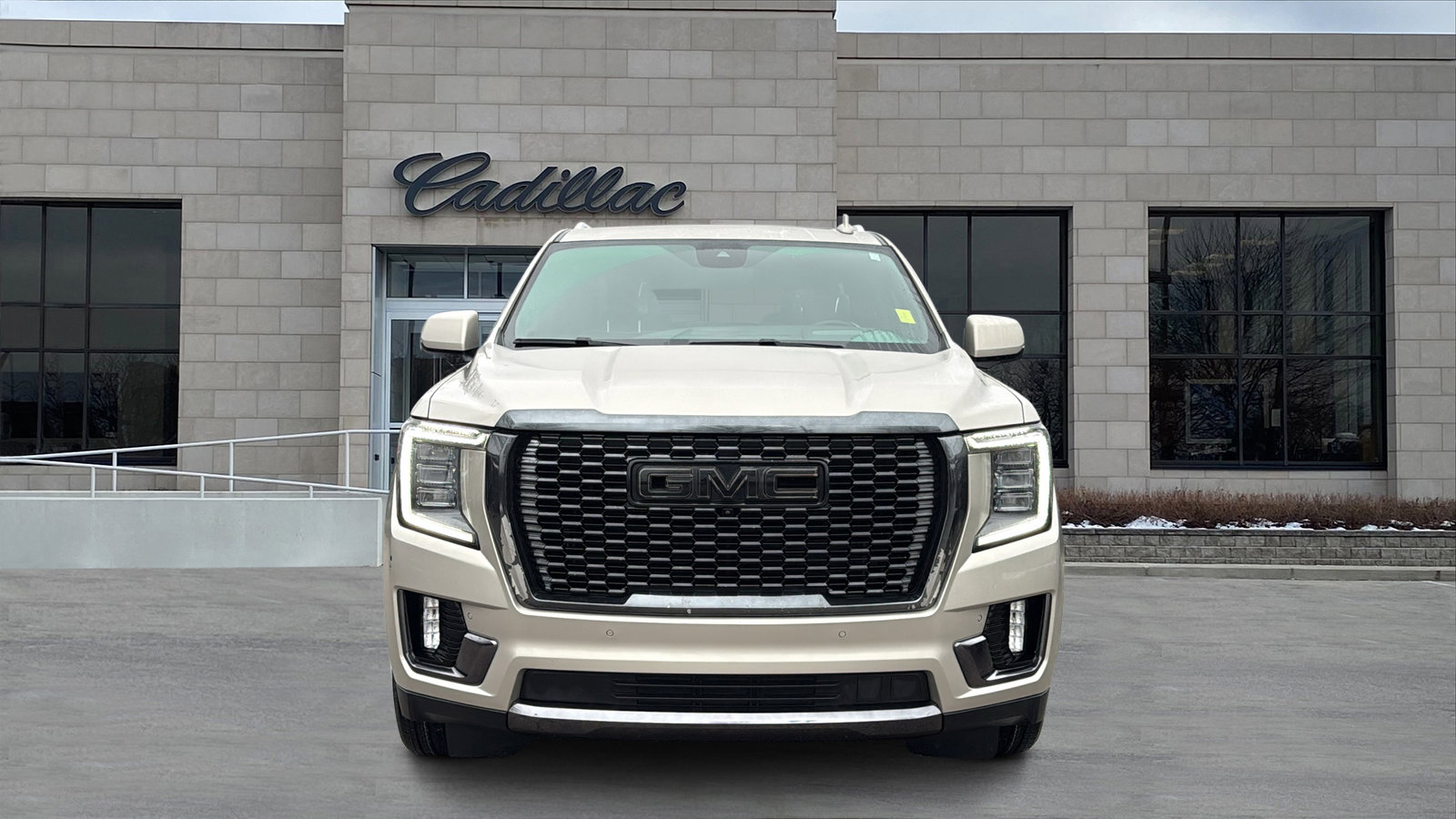 Used 2023 GMC Yukon Denali Ultimate image 7
