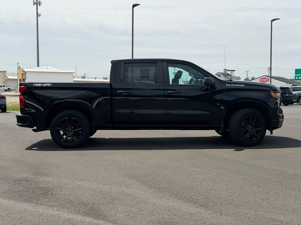 Used 2023 Chevrolet Silverado 1500 Custom AWD/4WD image 6