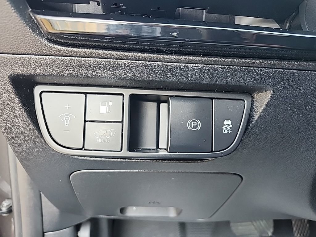 Used 2022 Kia EV6 Wind w/ Wind Technology Package image 27