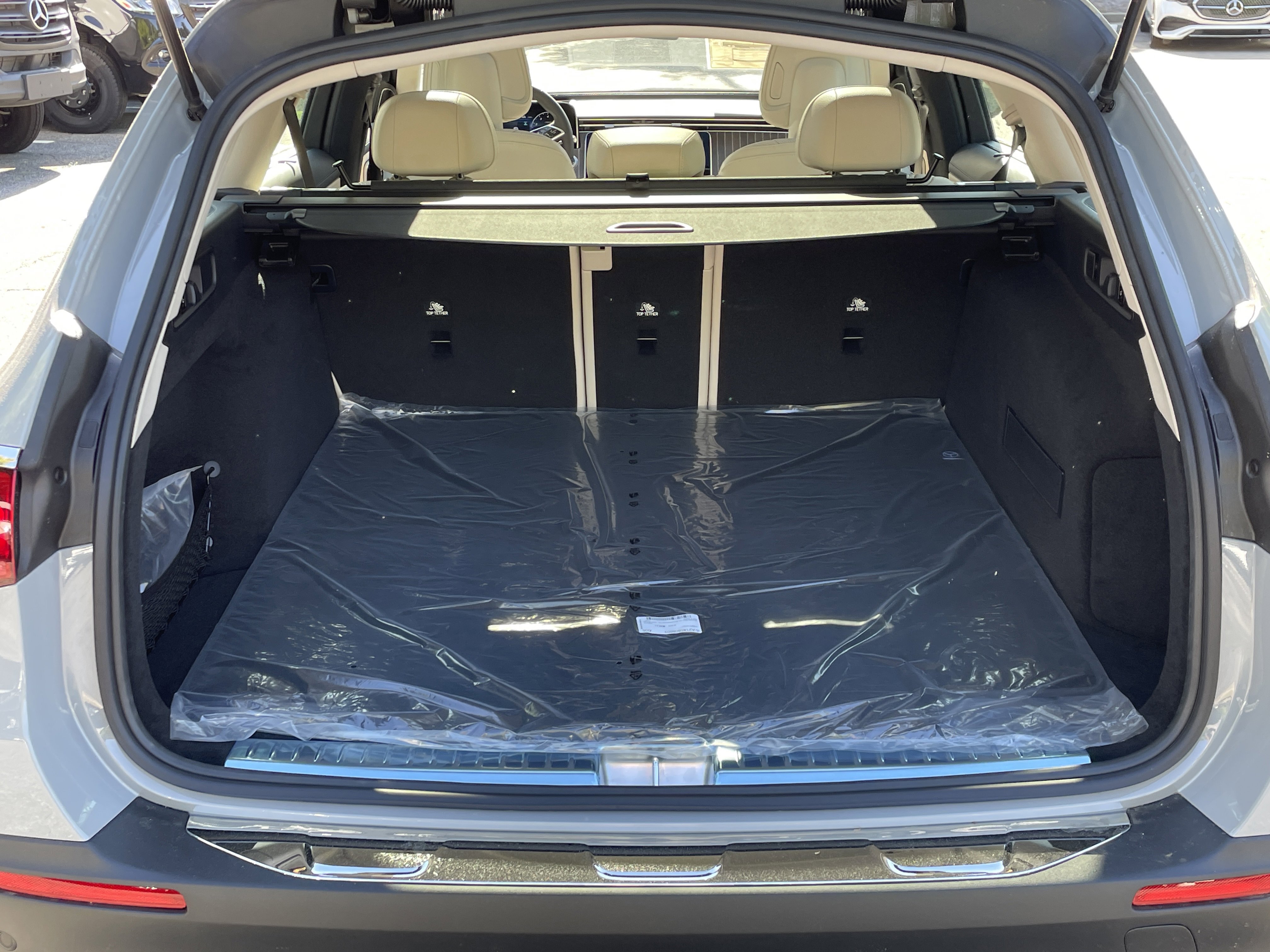 New 2026 Mercedes-Benz E 450 4MATIC All-Terrain Wagon image 9