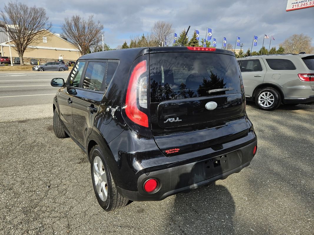 Used 2017 Kia Soul image 3