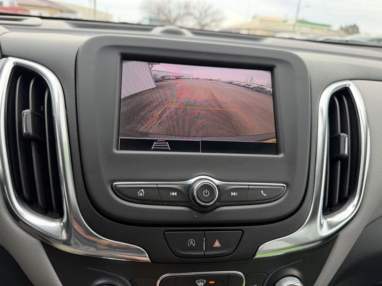 Used 2022 Chevrolet Equinox LT image 17