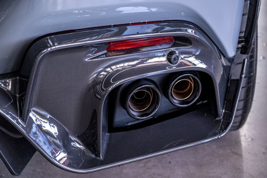 Used 2023 Ferrari Purosangue AWD/4WD image 19