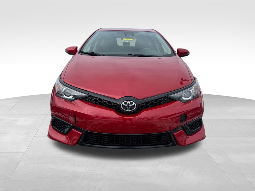 Used 2017 Toyota Corolla iM image 2