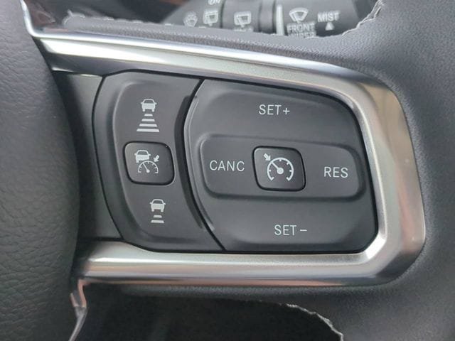 New 2026 Jeep Wrangler Sahara w/ Technology Group AWD/4WD image 26