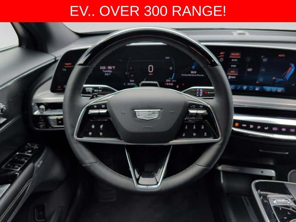 Used 2024 Cadillac Lyriq Luxury AWD/4WD image 11