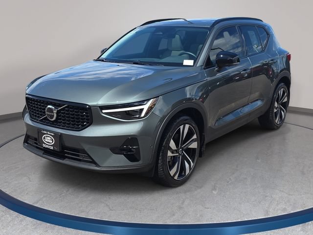 Used 2026 Volvo XC40 B5 Ultra w/ Climate Package