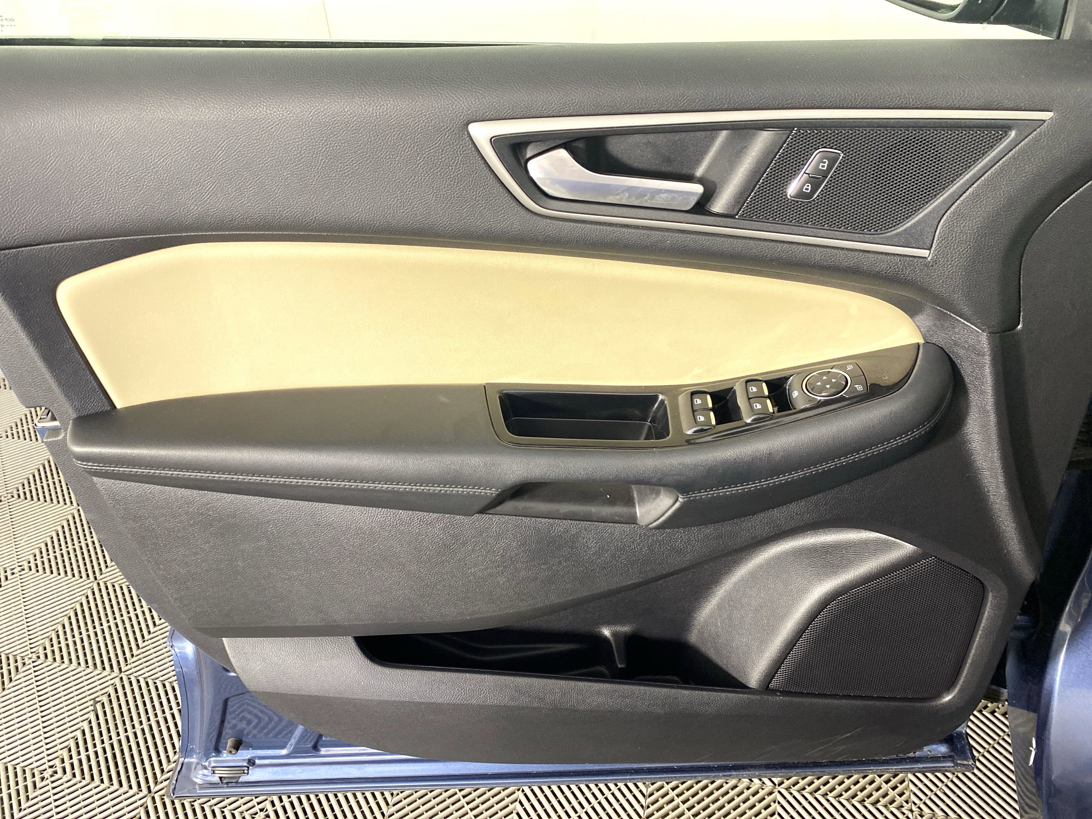 Used 2018 Ford Edge SEL w/ Equipment Group 201A image 13